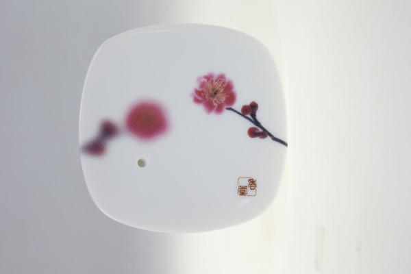 Japonský porcelánový držák na vonné tyčinky - Modrý motýl (1)